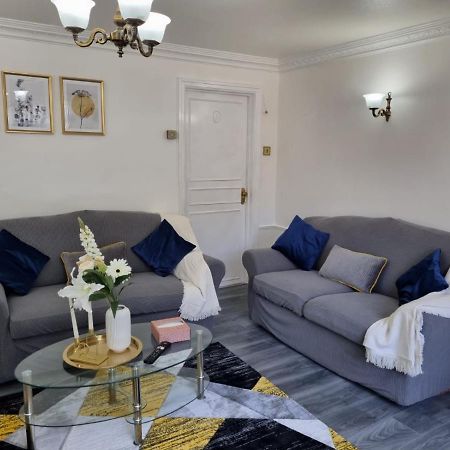 Centrally Located W/ Free Parking & Smart Tv Лідс Екстер'єр фото